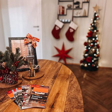 96M2 Of Comfort And Style: 4Bd Apartment In Old Town Bratislava Exteriör bild