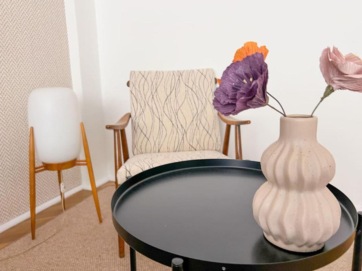 96M2 Of Comfort And Style: 4Bd Apartment In Old Town Bratislava Exteriör bild